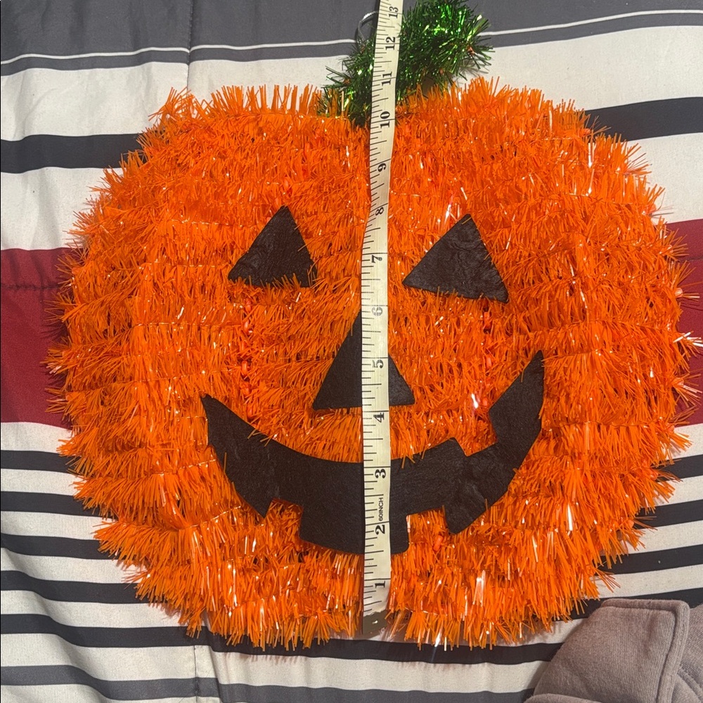 Pumpkin Tinsel Halloween Decoration - Picture 3 of 5